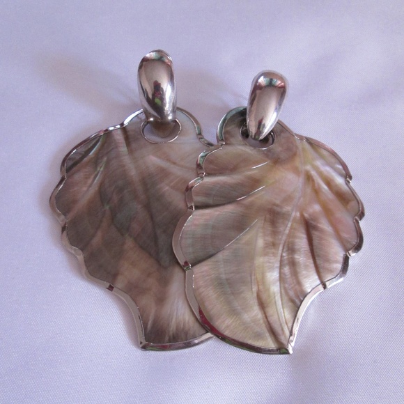 MOTHER OF PEARL LEAF EARRINGS - Picture 1 of 8